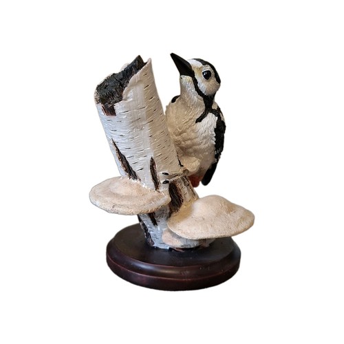 Vogel figur buntspecht auf - buntspecht,